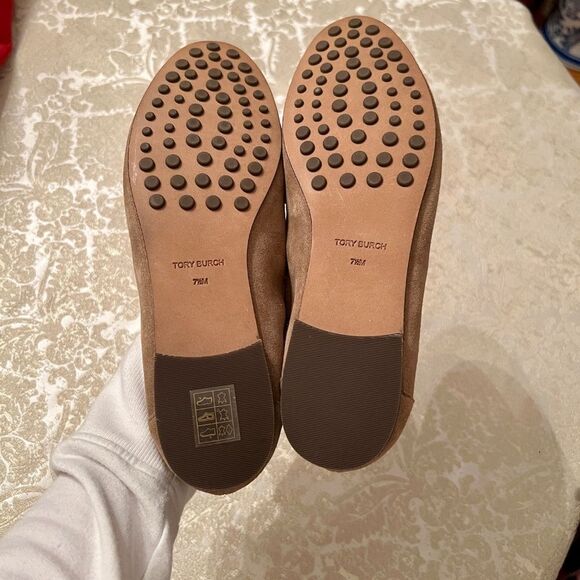NWOB Tory Burch Ballet Loafers Flats Shoes River Rock Tan Khaki Camel Size 7.5 M - Picture 6 of 6